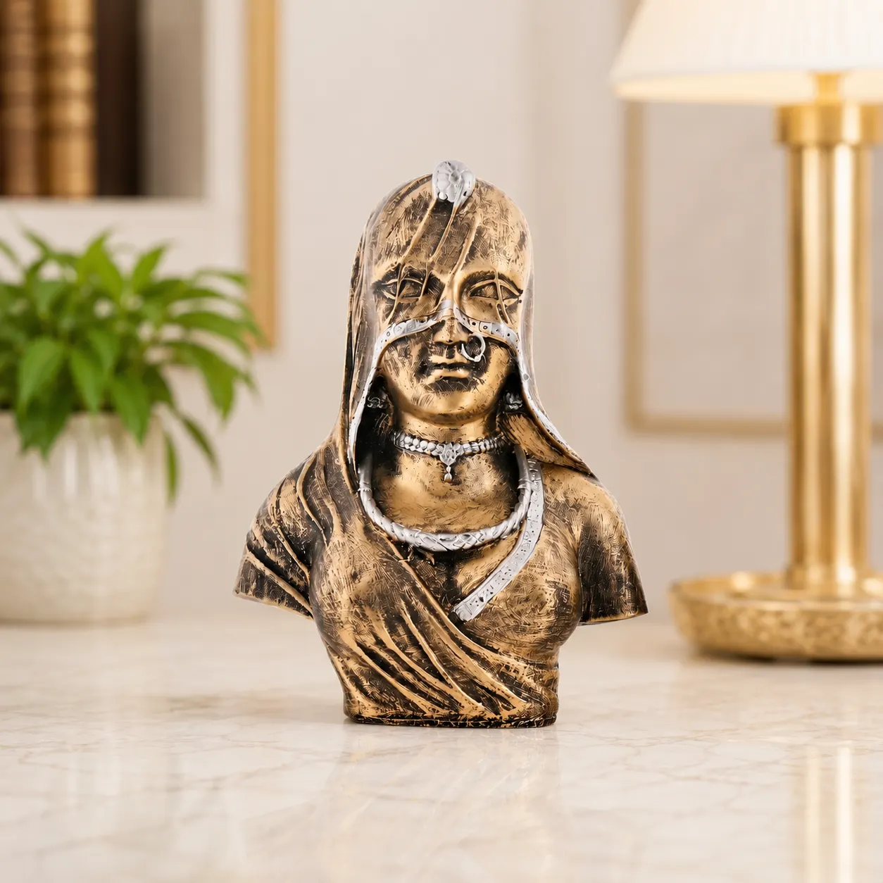 Rajasthani Lady Showpiece